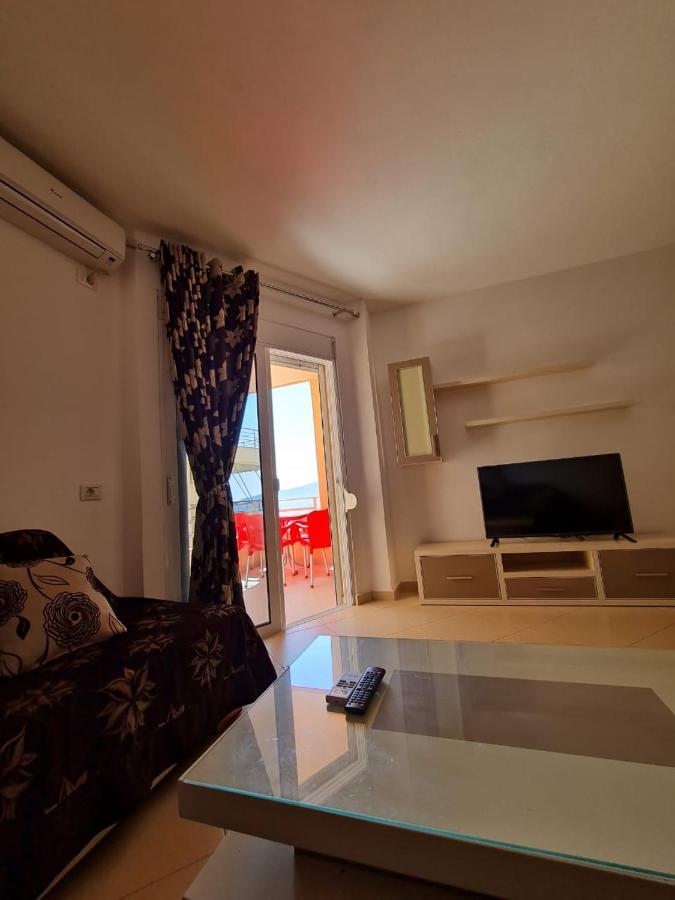 Meltin Apartments Sarandë 外观 照片