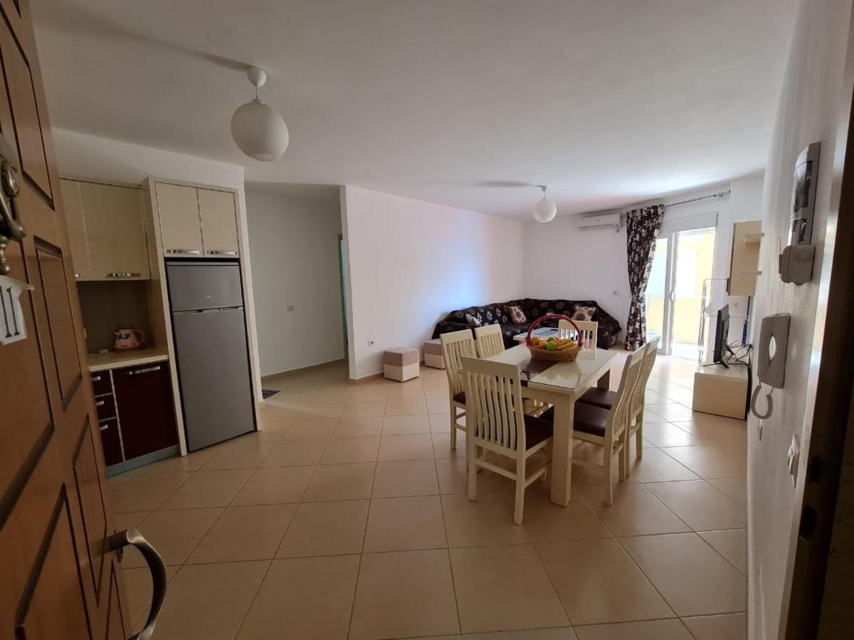 Meltin Apartments Sarandë 外观 照片